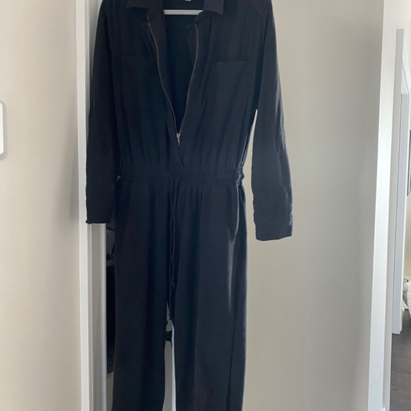 Evereve Myra Jumpsuit - Picture 7 of 8